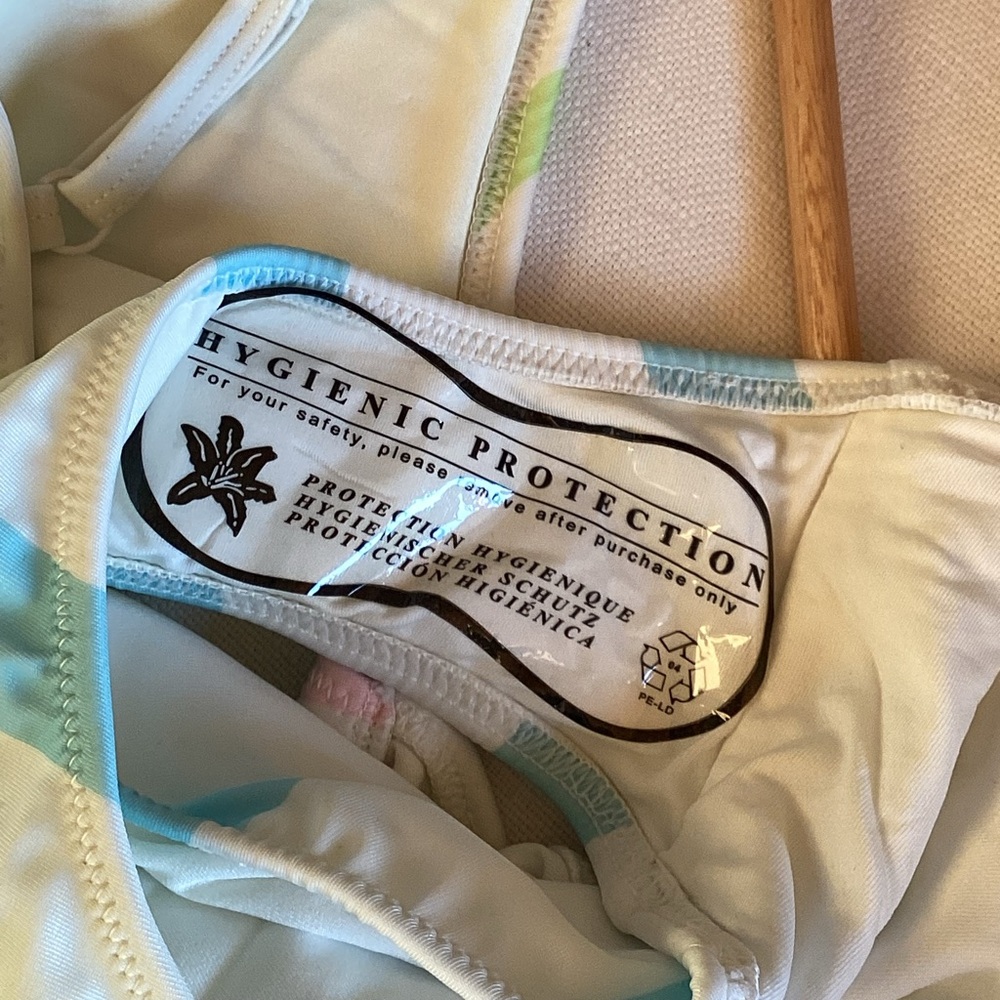 NWT ANTHROPOLOGIE SOLID & STRIPED "The Esme One-Piece" HTF Sold out! - Picture 13 of 16